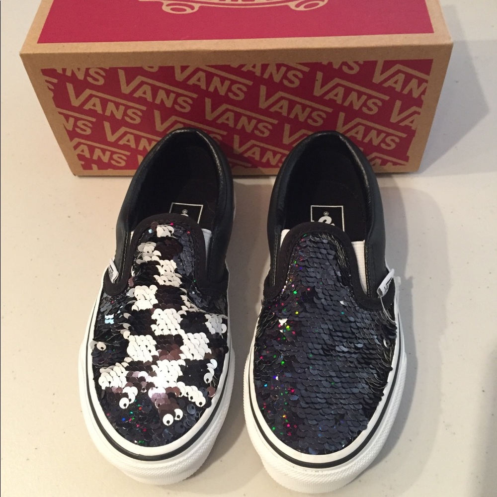 NEW Vans